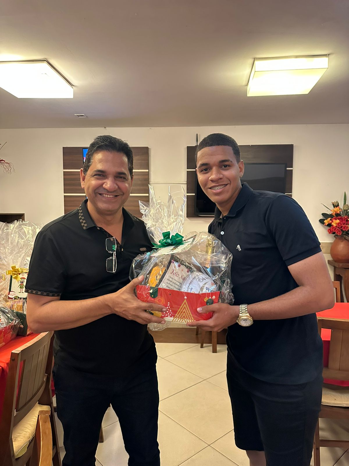 WhatsApp Image 2025-12-12 at 21.41.11 (2)